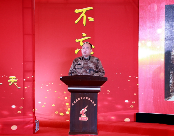 杨璐_副本.jpg